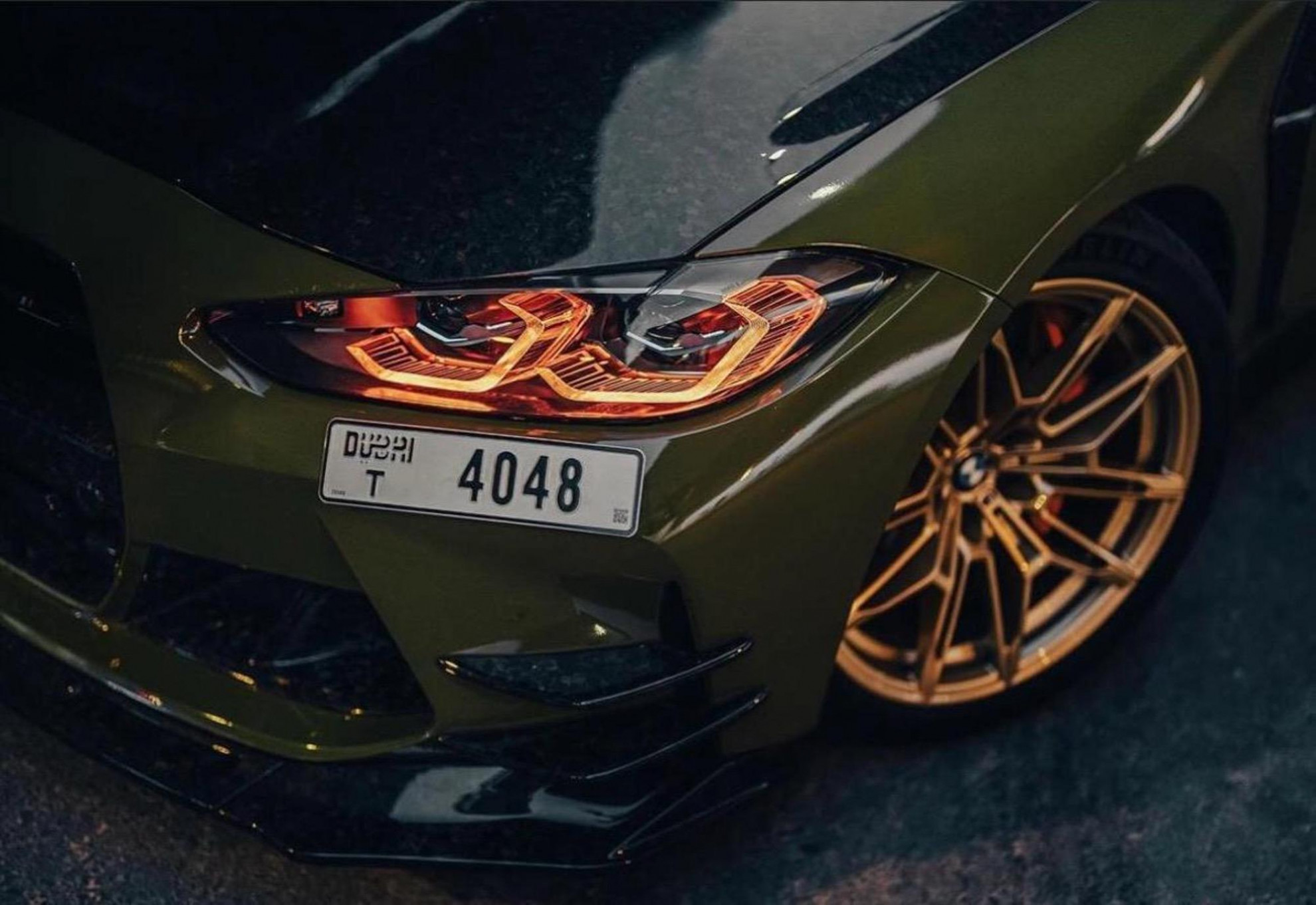 Yeşil BMW M3 Competition 2026